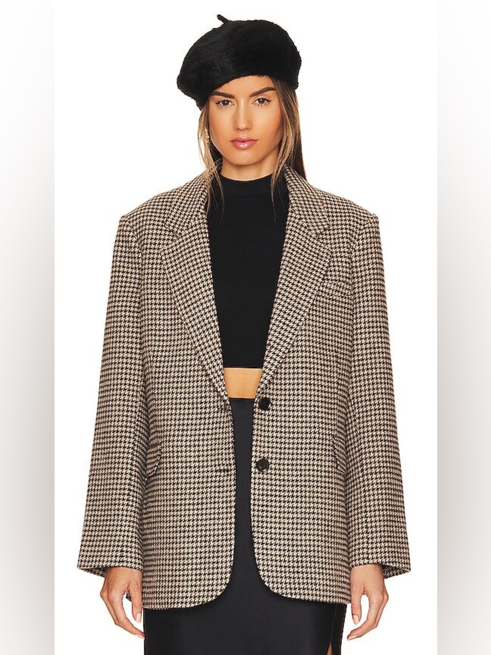 Rachel Blazer in Brown Houndstooth
ASTR THE LABEL-size S (oversized)